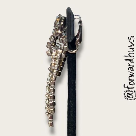 Vintage Clip-On Earrings – Reminiscent of 1950s Hollywood Glamour - Picture 7 of 10